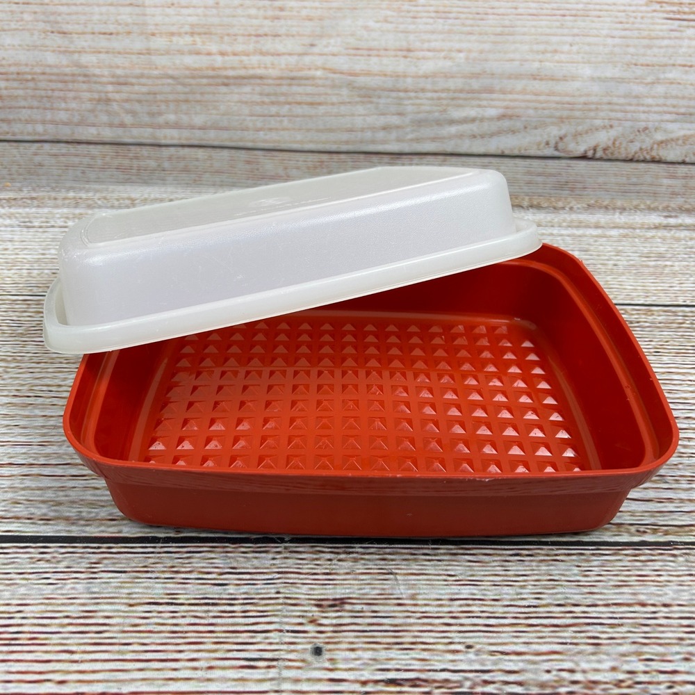 Vintage Tupperware Season Serve Jr Marinade Meat Keeper w Lid USA 1518 Paprika